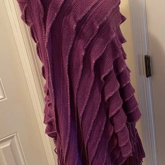 Ruffled Purple poncho Sweater size M - Picture 5 of 9